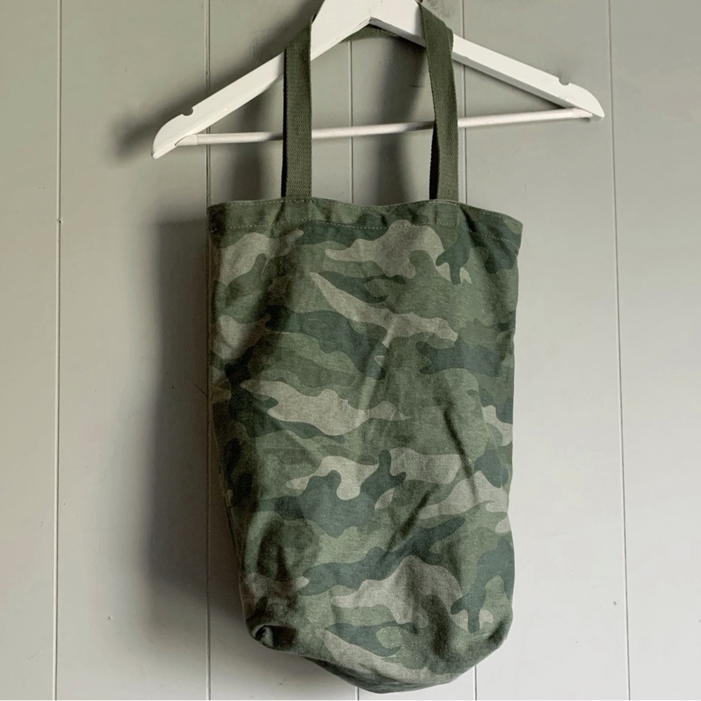 Old Navy All Purpose Camo Canvas Tote Bag 100% Cotton